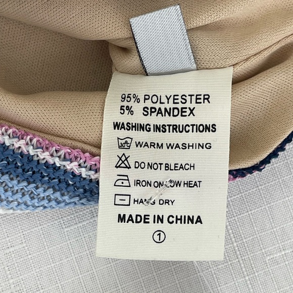 MOLLY AND ZOEY halter crop top twist halter crop top multi color stripes M Beach - Picture 6 of 8